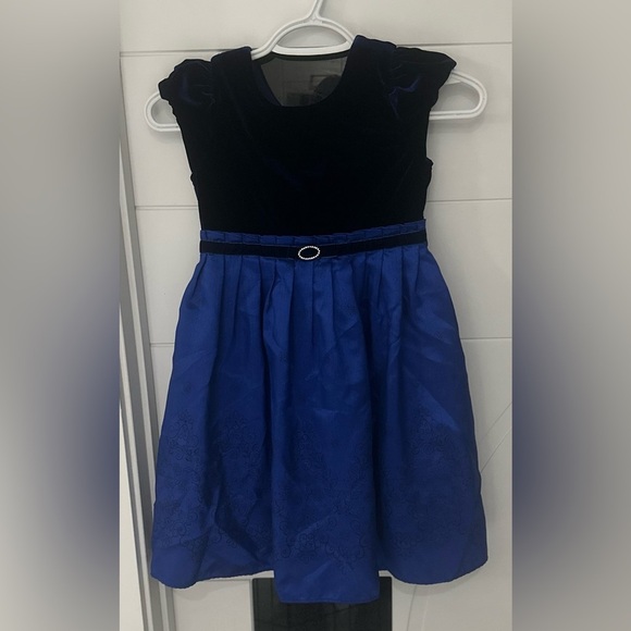 Jona Michelle: Girls Dress- Size 6 - Picture 1 of 13